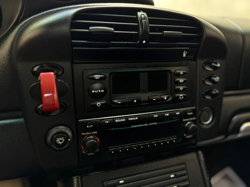 Used 2004 Porsche 911 GT3 RWD image 77