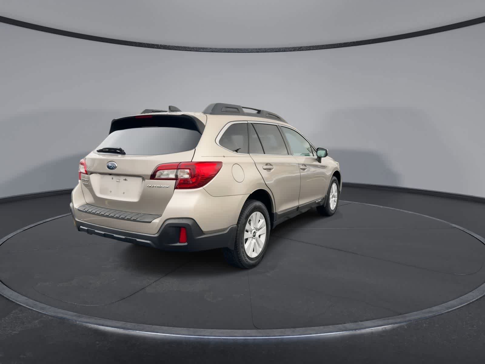 Used 2019 Subaru Outback 2.5i Premium image 8