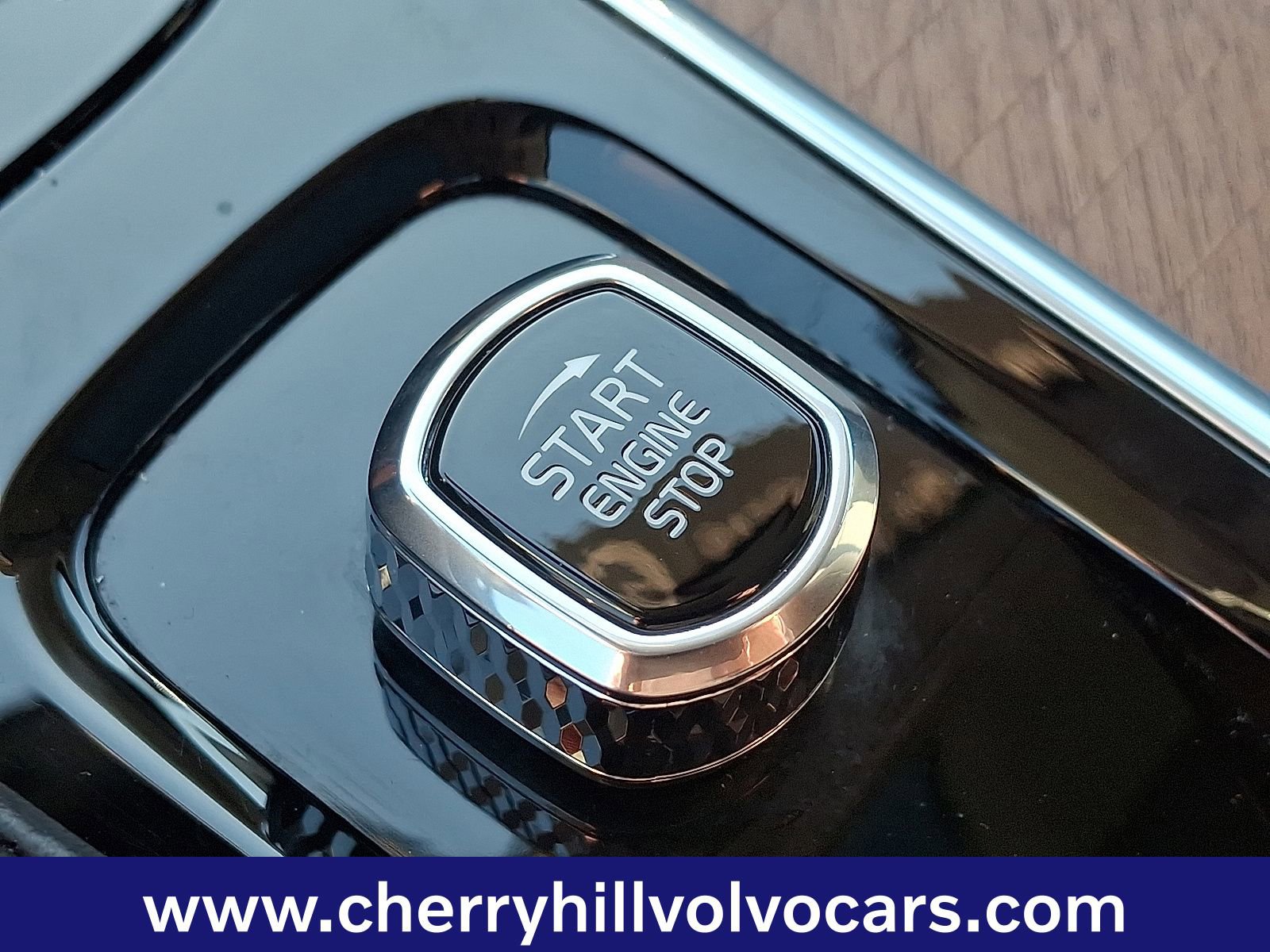 Certified 2023 Volvo XC90 B5 Plus image 24