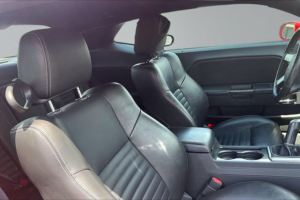 Used 2010 Dodge Challenger R/T RWD image 7