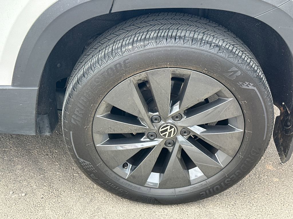Used 2024 Volkswagen Taos S image 19