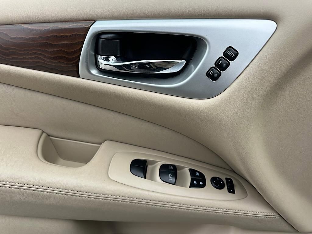 Used 2018 Nissan Pathfinder Platinum image 20