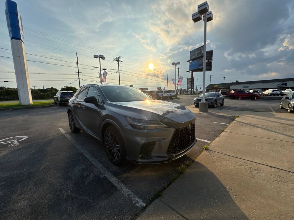 Used 2023 Lexus RX 500h F Sport w/ Accessory Package (2T) AWD/4WD image 4