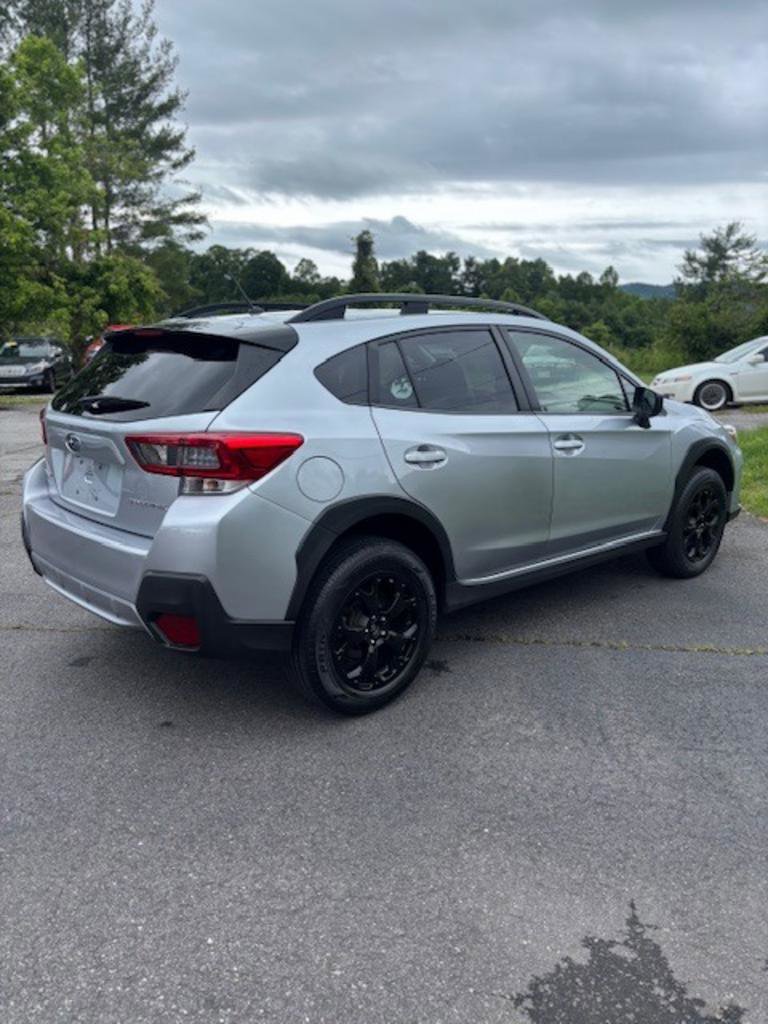 Used 2023 Subaru Crosstrek 2.0i image 4