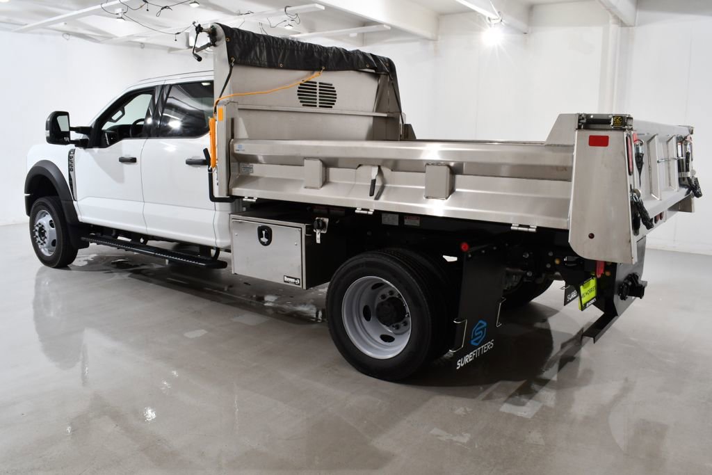 New 2025 Ford F550 4x4 Crew Cab Super Duty w/ XLT Value Package image 3