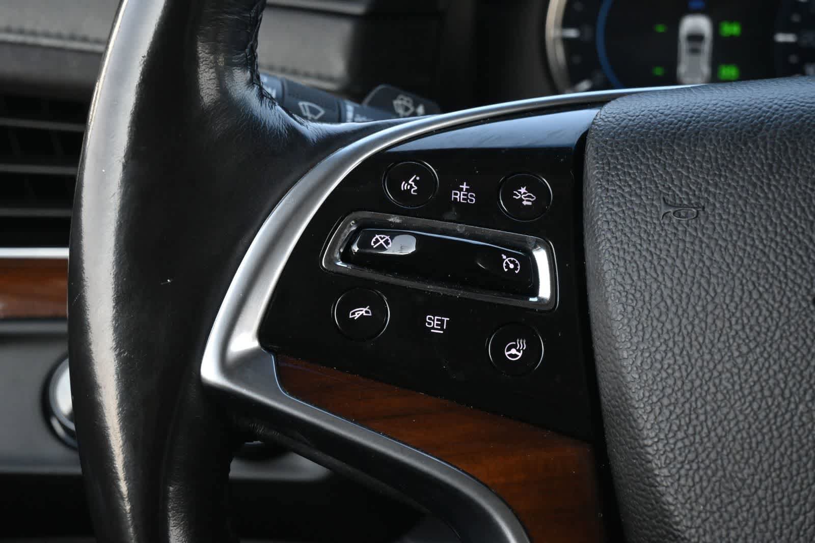 Used 2019 Cadillac Escalade ESV Luxury AWD/4WD image 10