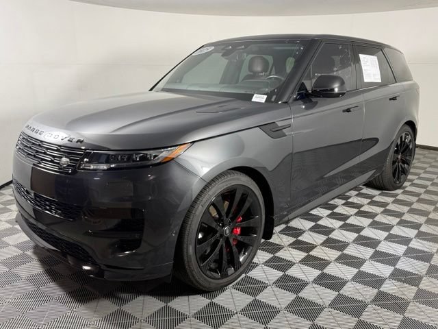 Used 2025 Land Rover Range Rover Sport Dynamic SE AWD/4WD image 2