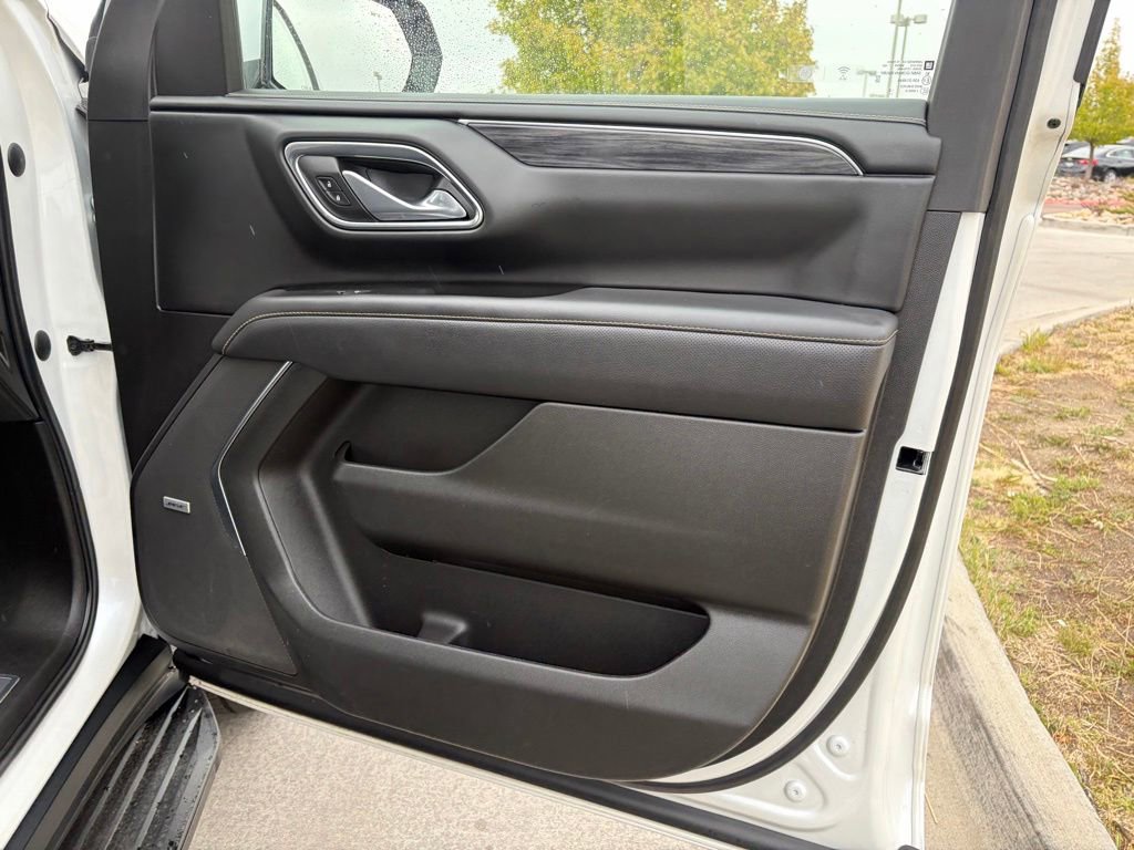 Used 2023 GMC Yukon SLT AWD/4WD image 23
