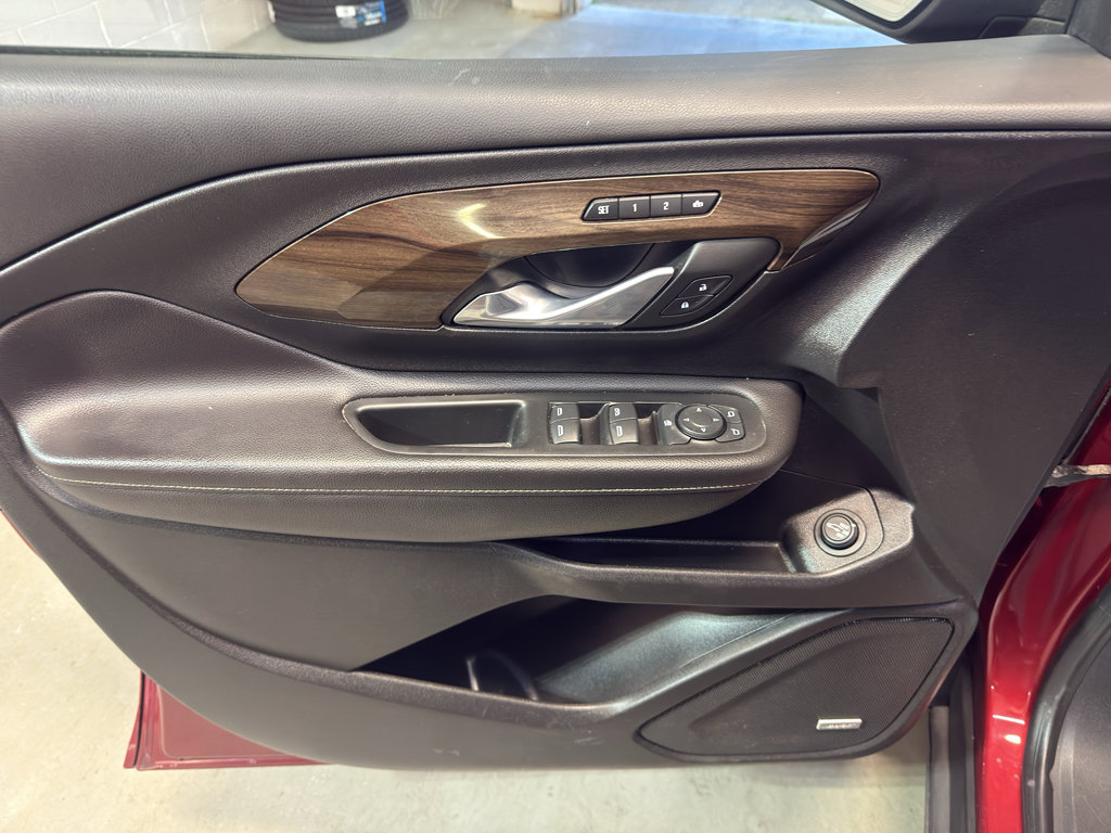 Used 2019 GMC Terrain Denali w/ Driver Alert Package II image 13
