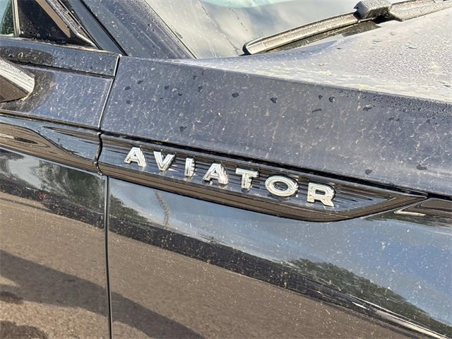 New 2025 Lincoln Aviator AWD w/ Jet Appearance Package image 10