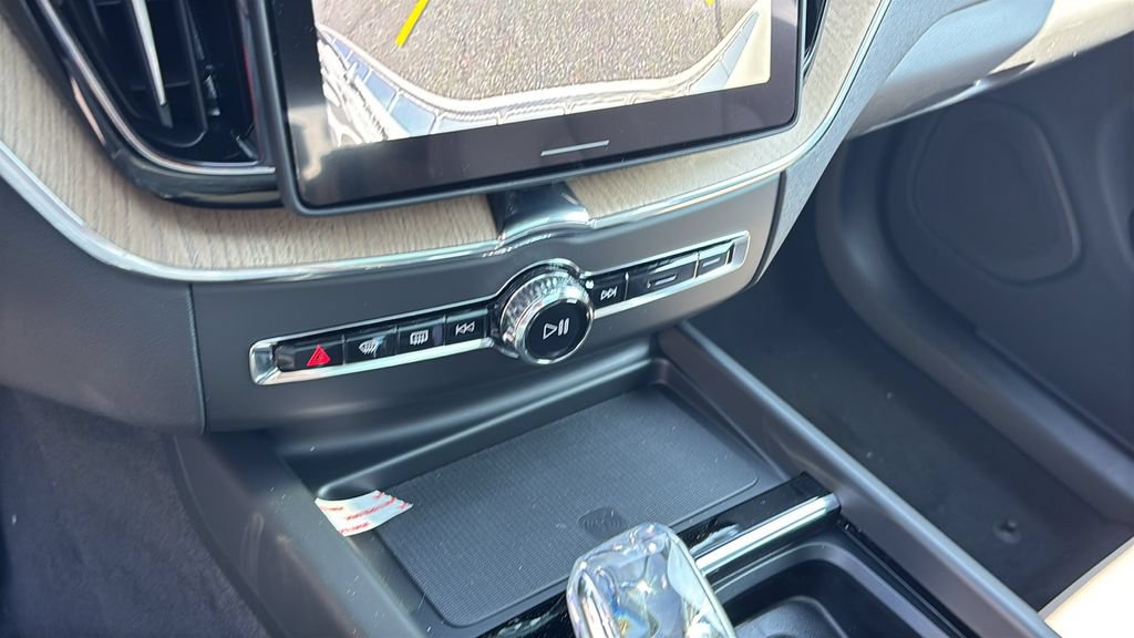 New 2026 Volvo XC60 T8 Plus w/ Protection Package Premier AWD/4WD image 20