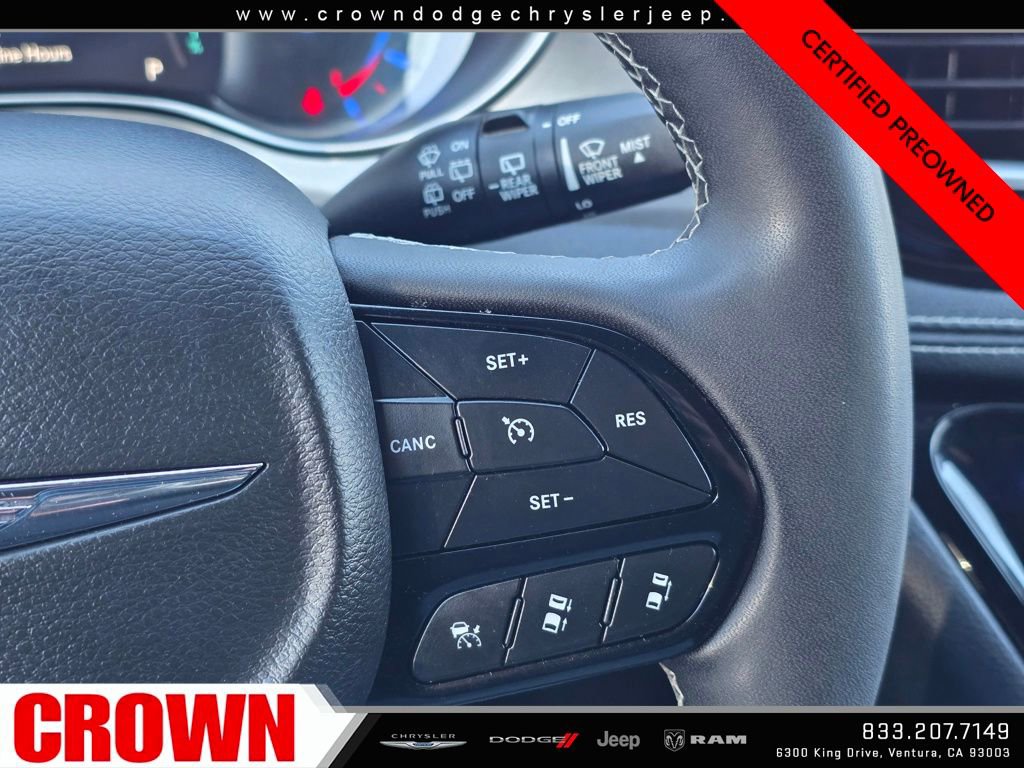 Certified 2024 Chrysler Pacifica Premium image 35