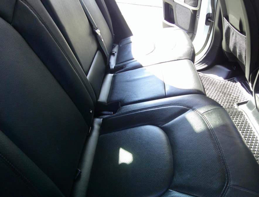 Used 2023 Land Rover Defender 110 S image 31