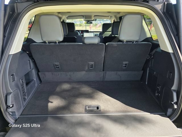 New 2026 Ford Expedition Active RWD image 36