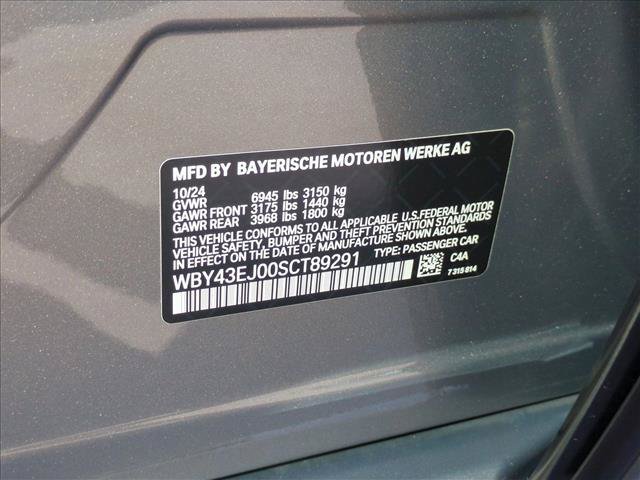 Used 2025 BMW i7 xDrive60 RWD image 27