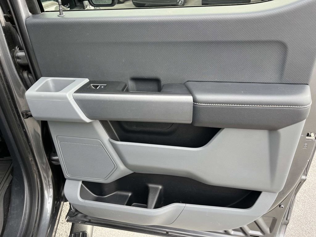 Used 2023 Ford F150 XLT w/ Trailer Tow Package image 18