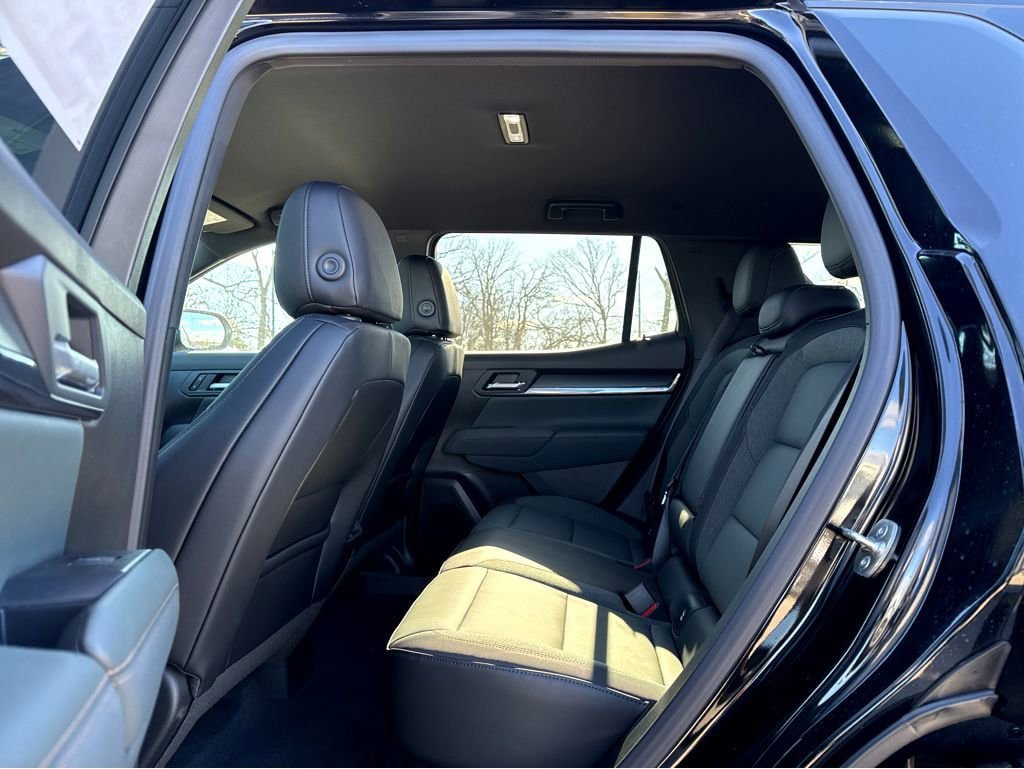 New 2026 GMC Terrain AT4 w/ Convenience Package III image 7