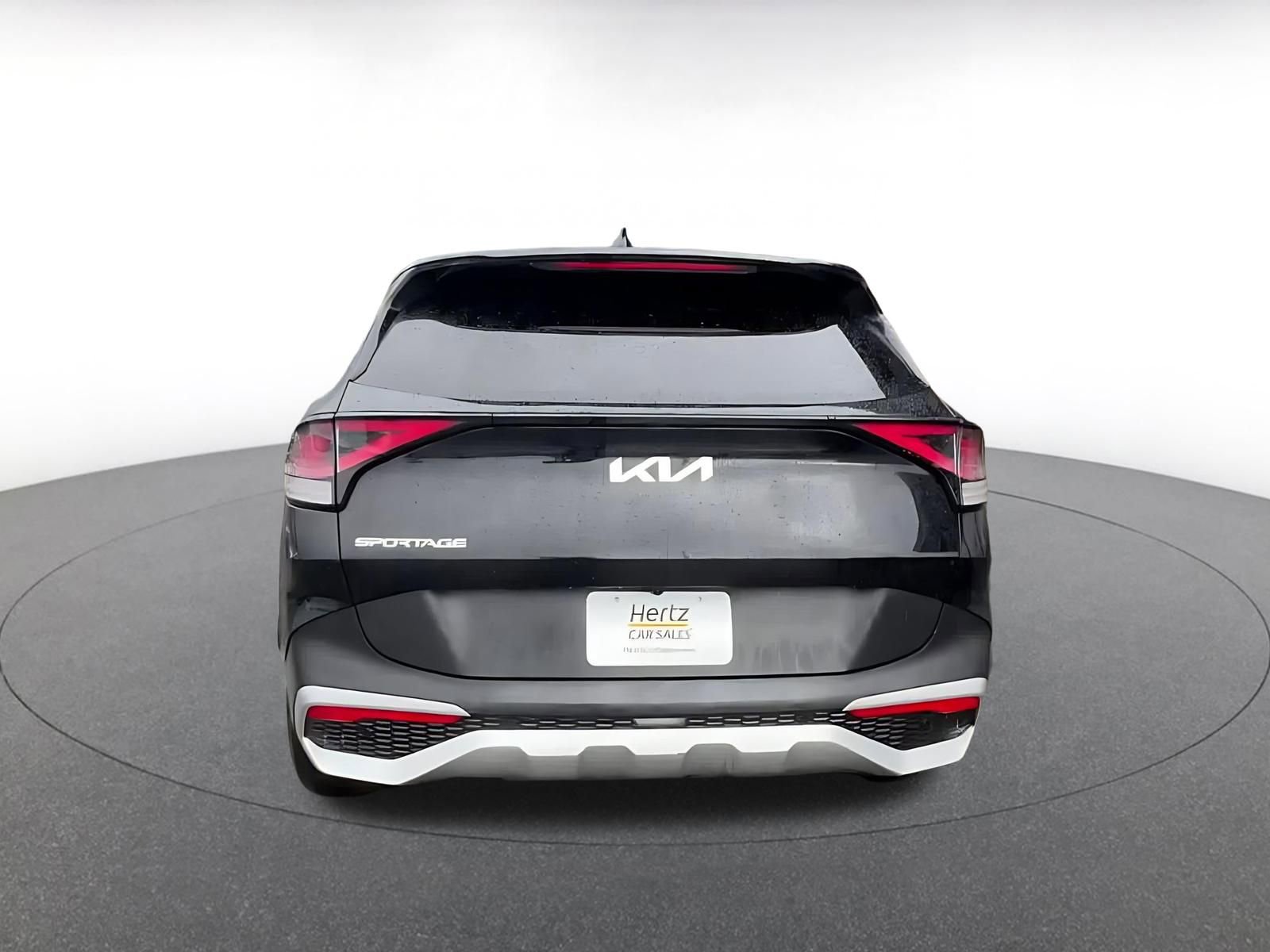 Used 2025 Kia Sportage LX image 12