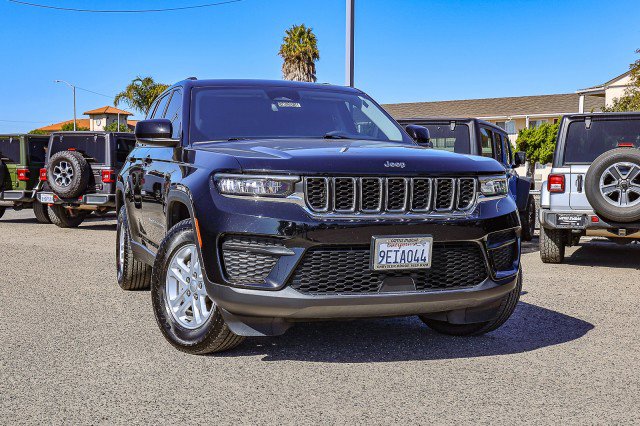 Used 2023 Jeep Grand Cherokee Laredo
