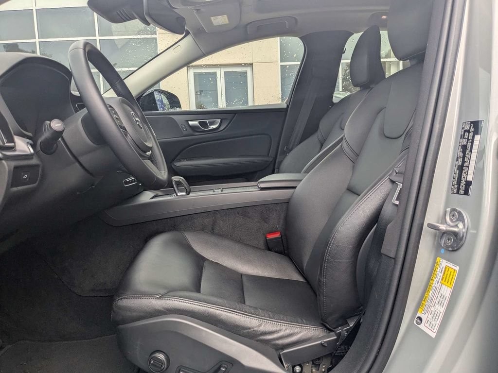 Certified 2024 Volvo S60 B5 Core AWD/4WD image 2