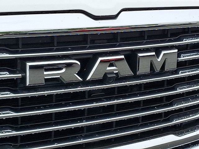 Used 2026 RAM 1500 Laramie AWD/4WD image 9