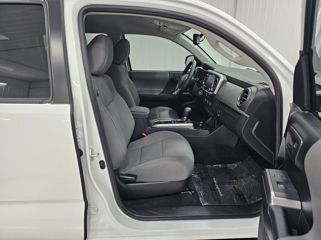 Used 2021 Toyota Tacoma SR5 image 17