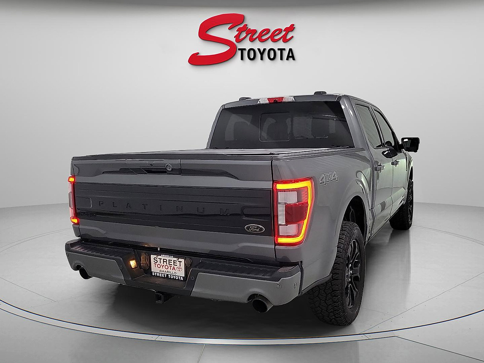 Used 2023 Ford F150 Platinum w/ Equipment Group 701A High image 4