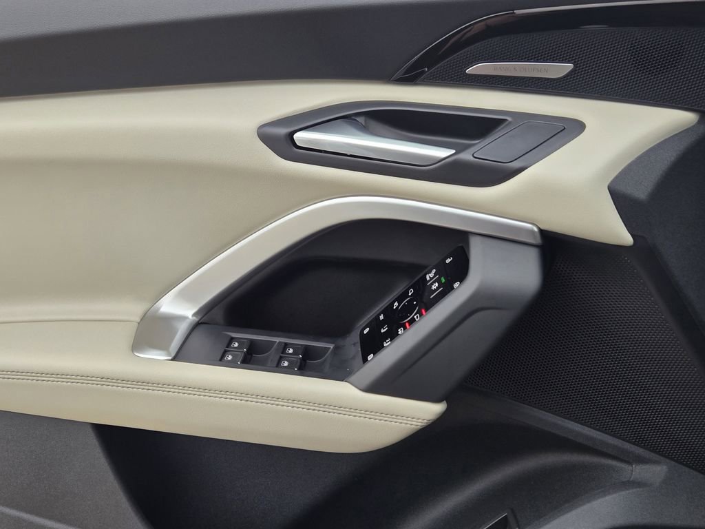 New 2025 Audi Q5 Prestige image 27