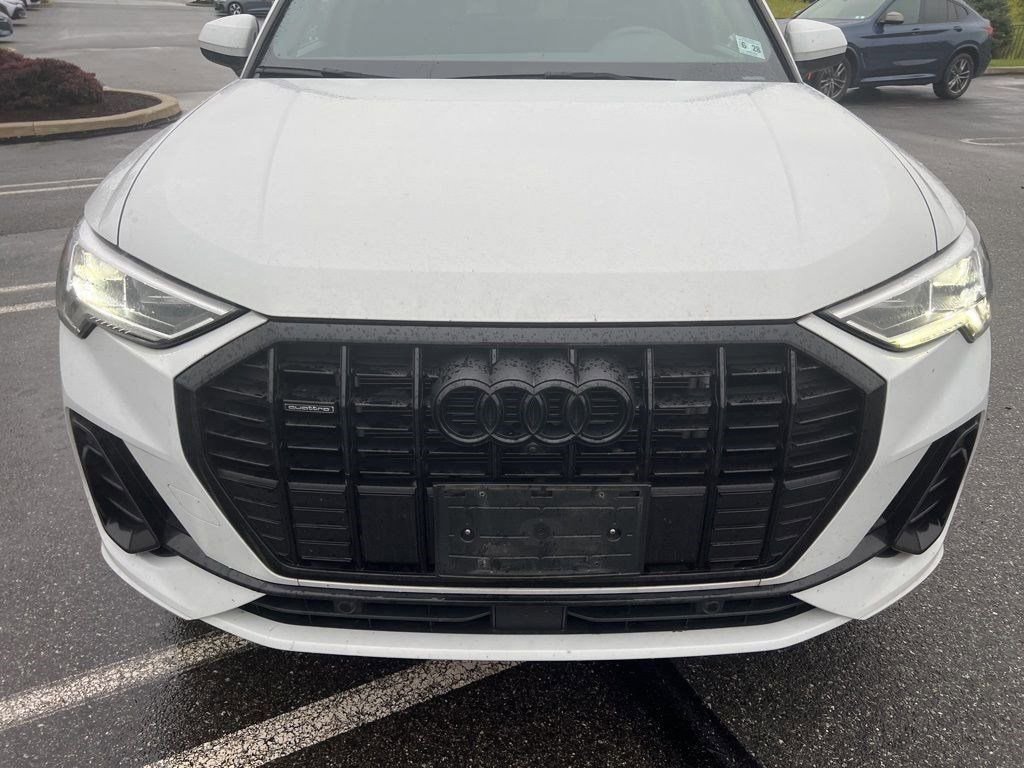 Used 2023 Audi Q3 2.0T Premium Plus w/ Premium Plus Package AWD/4WD image 2