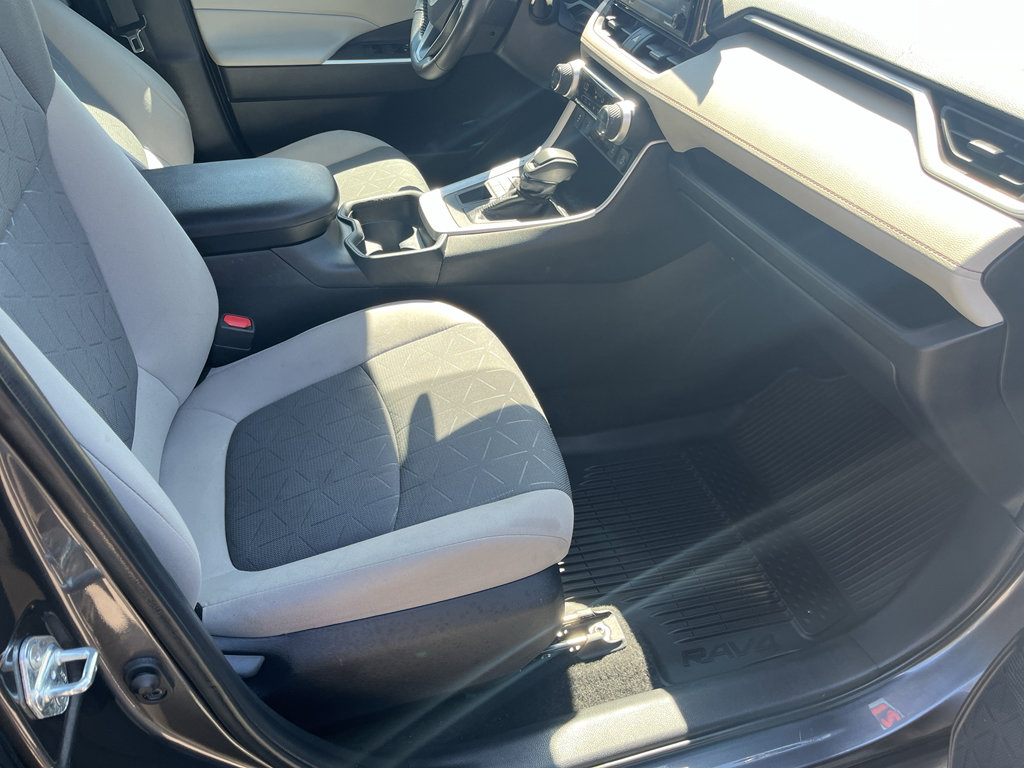 Used 2021 Toyota RAV4 XLE w/ Convenience Package AWD/4WD image 33