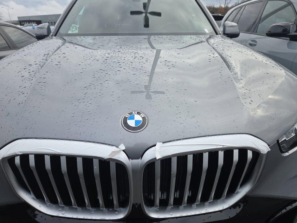 New 2026 BMW X5 xDrive40i w/ Executive Package image 12