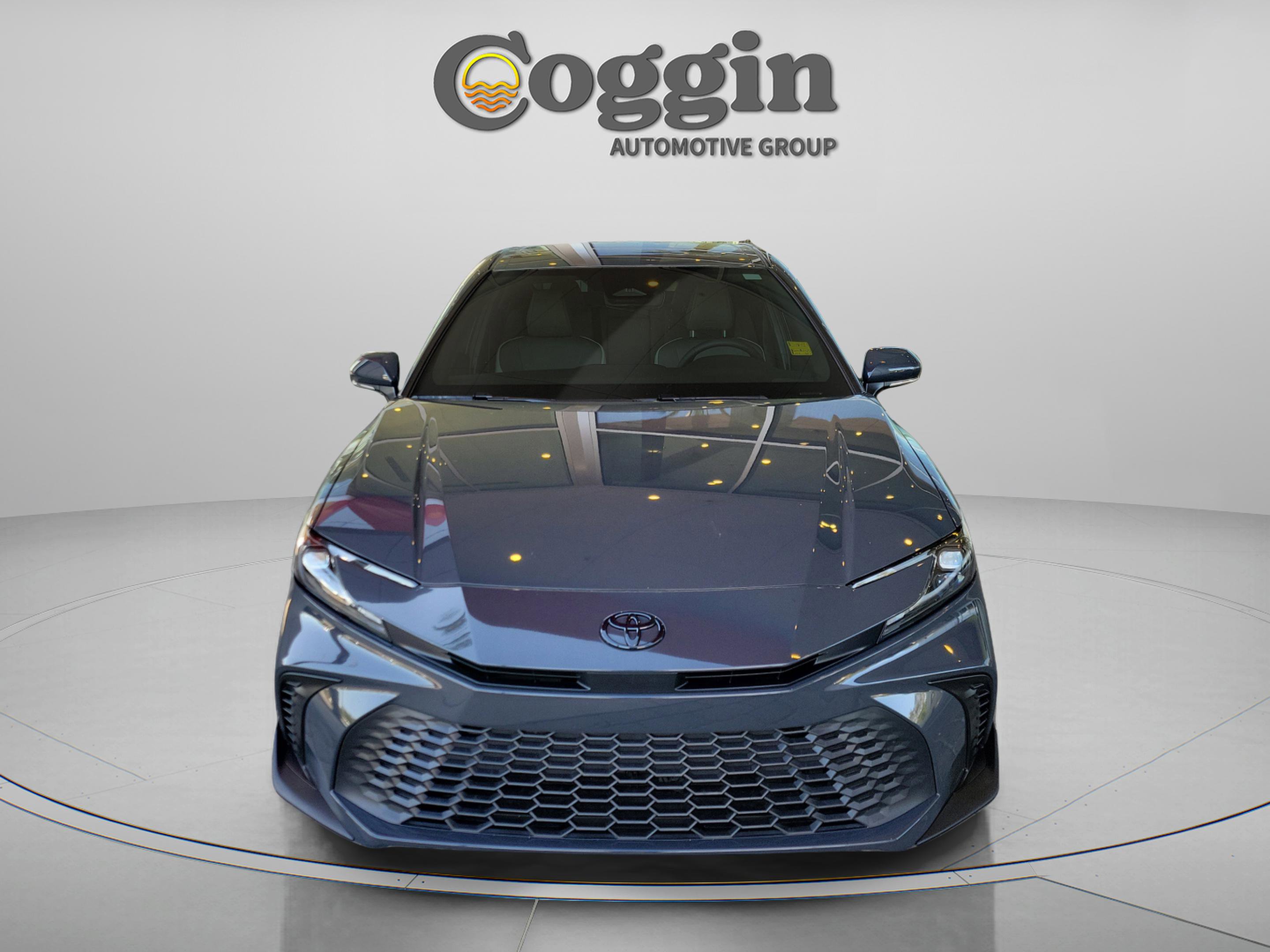 Certified 2025 Toyota Camry SE image 5