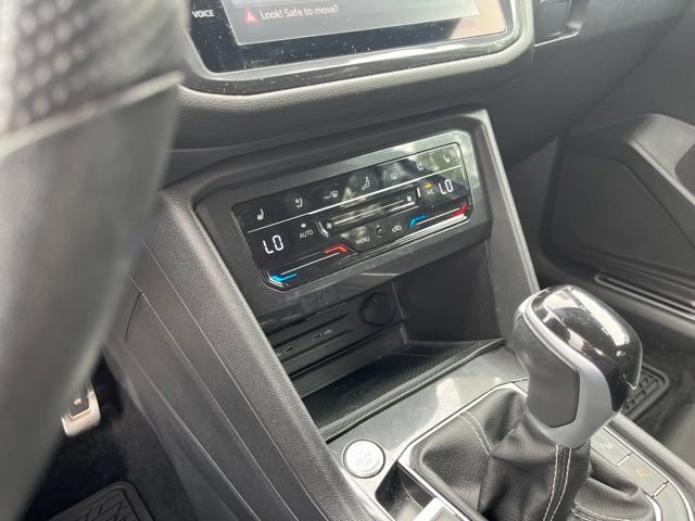 Used 2024 Volkswagen Tiguan SEL R-Line AWD/4WD image 25