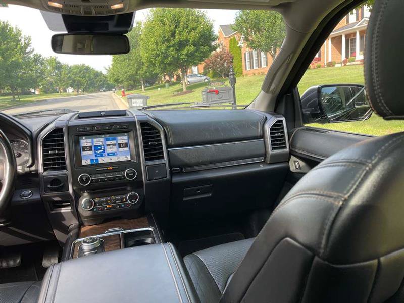 Used 2018 Ford Expedition Max Platinum AWD/4WD image 22