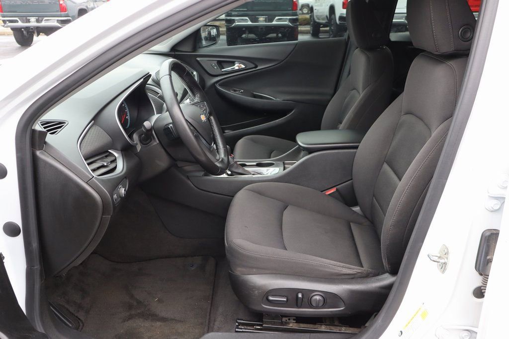 Used 2021 Chevrolet Malibu RS w/ LPO, Floor Liner Package image 4