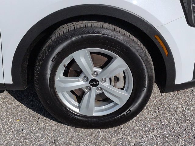 Used 2026 Kia Sorento LX FWD image 10