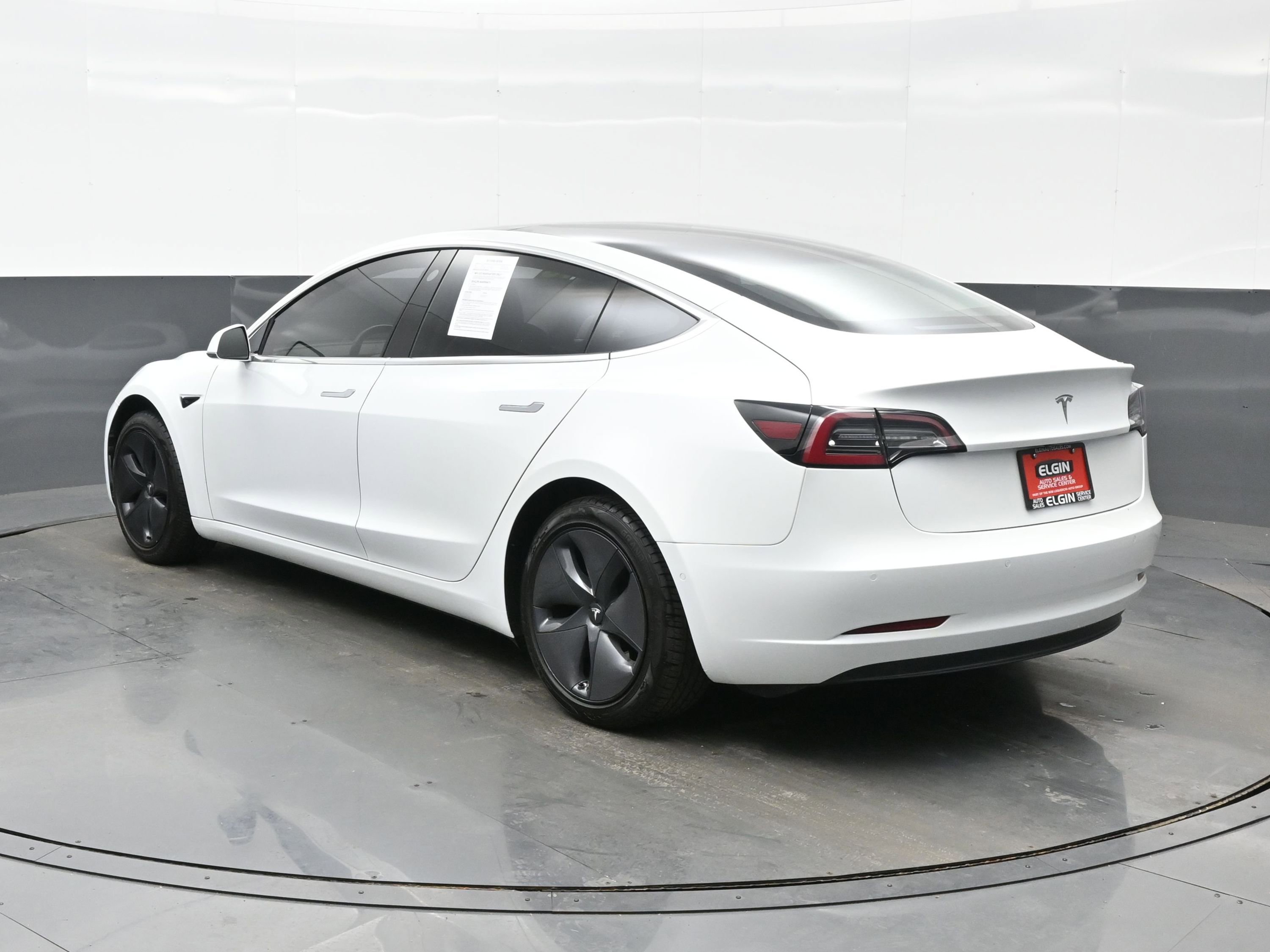 Used 2018 Tesla Model 3 Long Range image 4