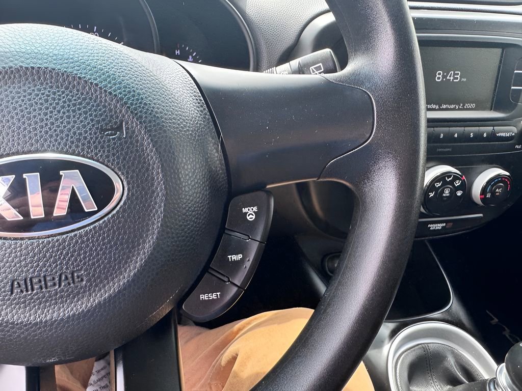 Used 2017 Kia Soul FWD image 17