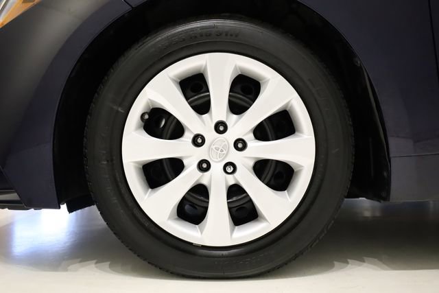 Used 2023 Toyota Corolla LE image 7