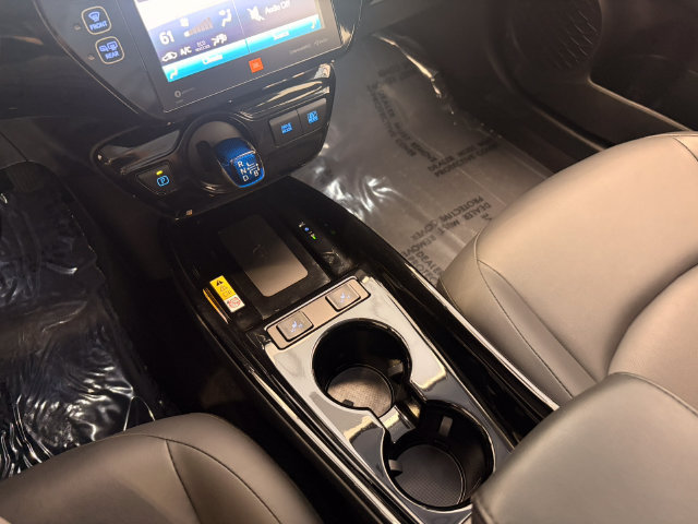 Used 2020 Toyota Prius Limited FWD image 24