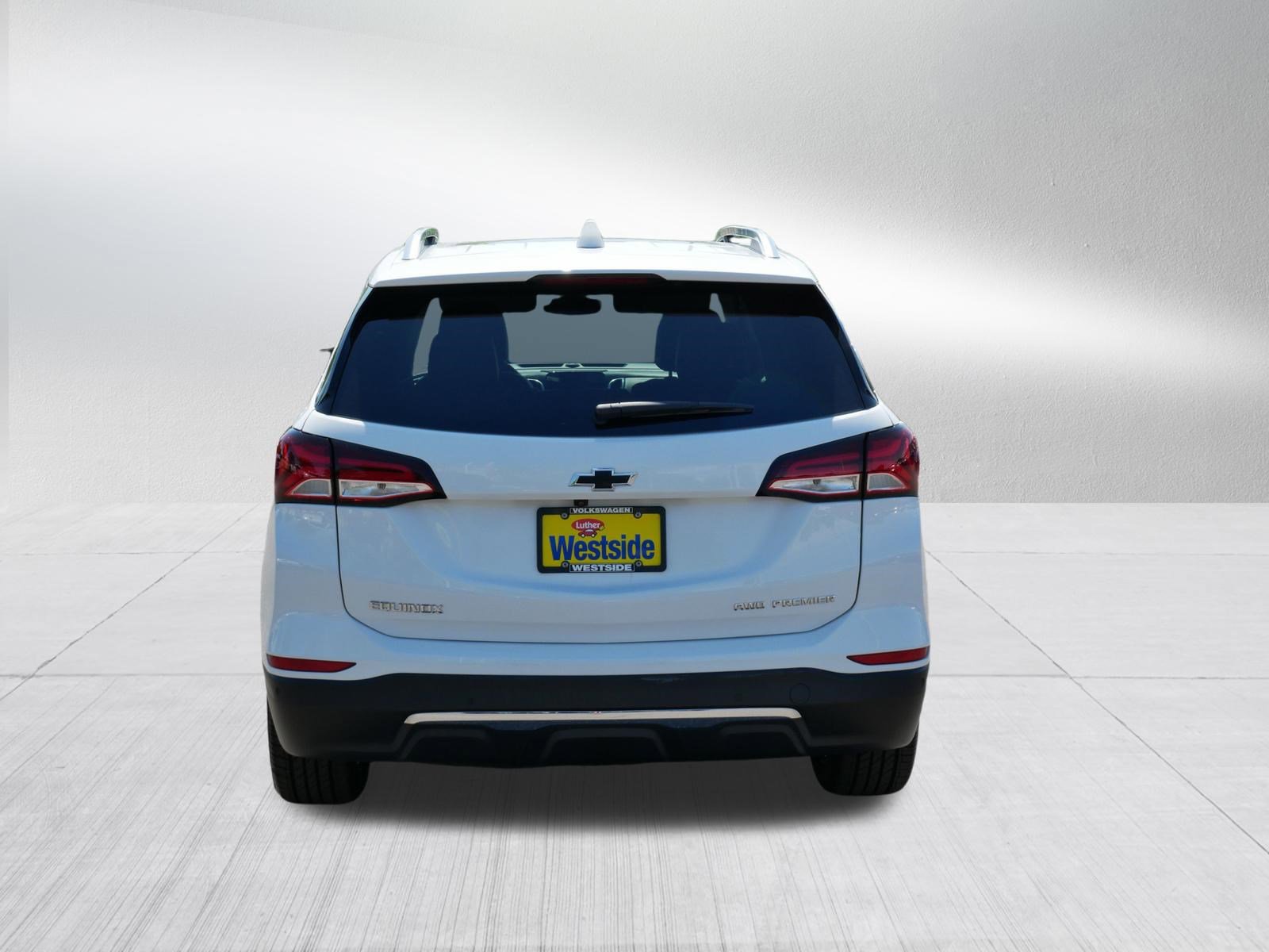Used 2022 Chevrolet Equinox Premier AWD/4WD image 6