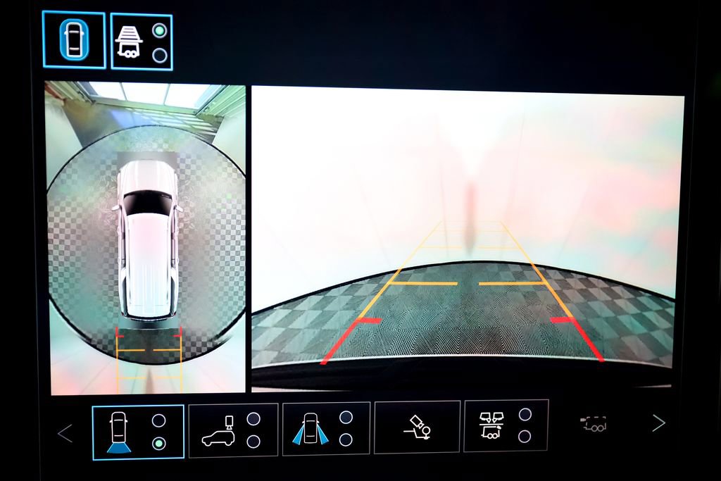 Used 2026 GMC Yukon XL Denali Ultimate image 35