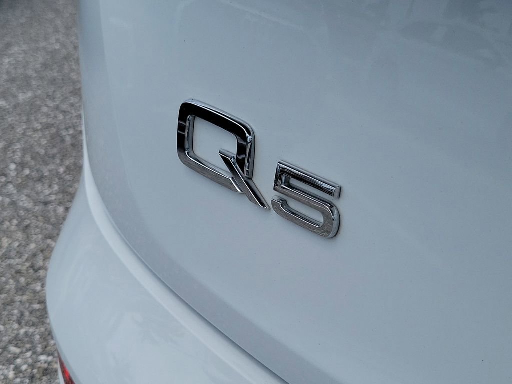 Certified 2023 Audi Q5 e Prestige w/ Prestige Package AWD/4WD image 5