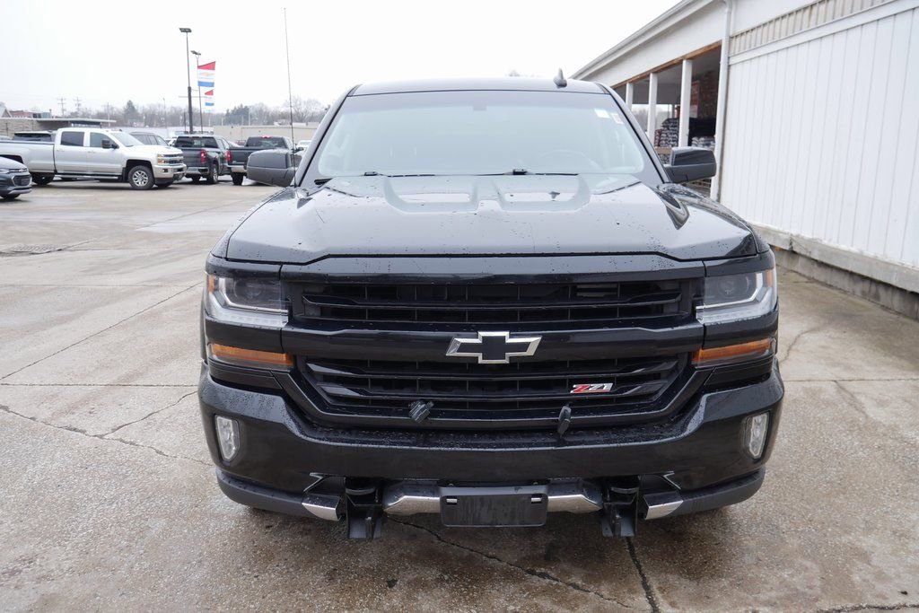 Used 2019 Chevrolet Silverado 1500 LT w/ All Star Edition image 3
