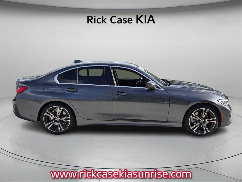 Used 2021 BMW 330i Sedan w/ Premium Package image 4