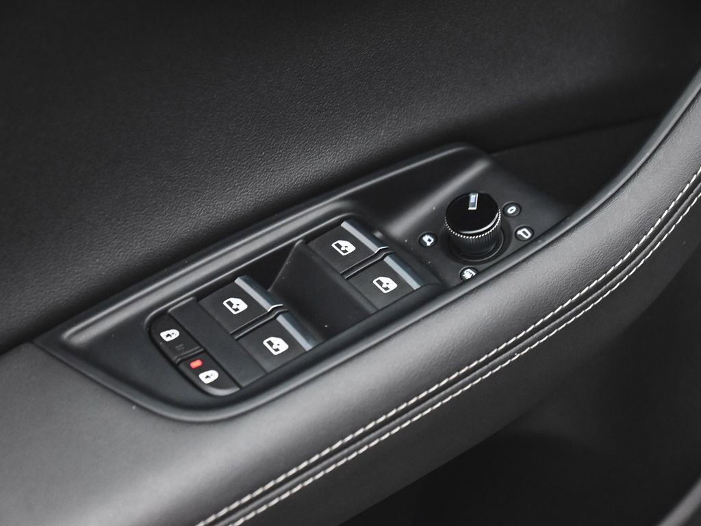 Used 2024 Audi Q8 Premium Plus w/ Premium Plus Package image 9