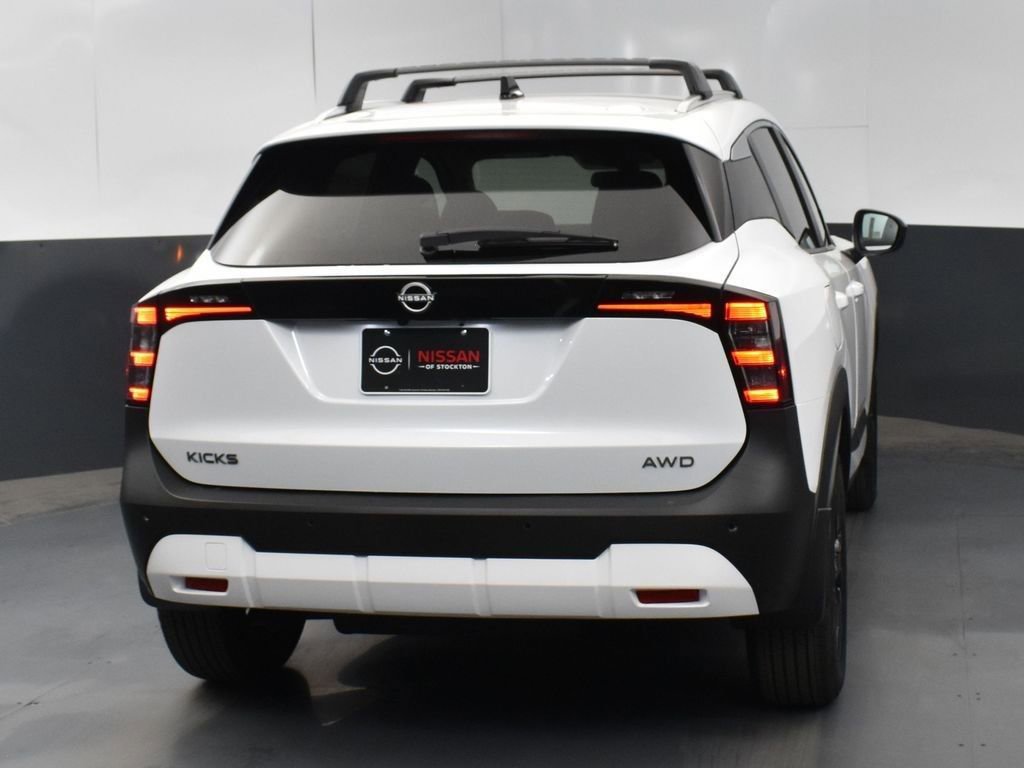 New 2026 Nissan Kicks SV w/ SV Premium Package image 7