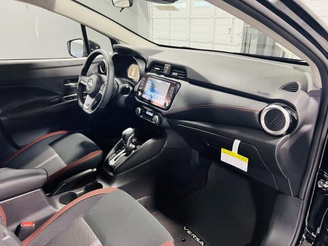 New 2025 Nissan Versa SR w/ Trunk Package image 27