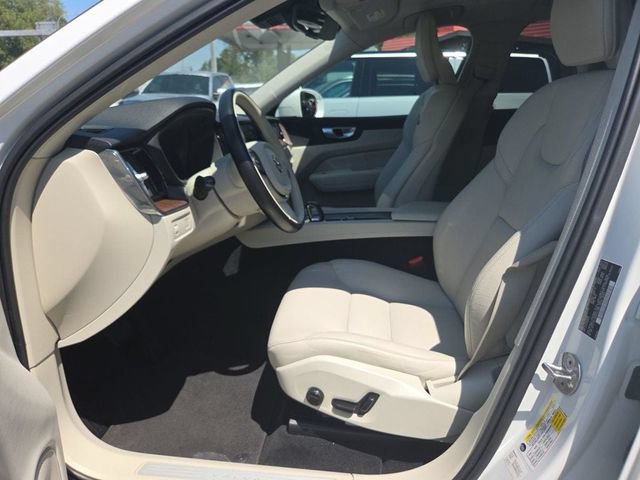Used 2022 Volvo XC60 B5 Momentum AWD/4WD image 9