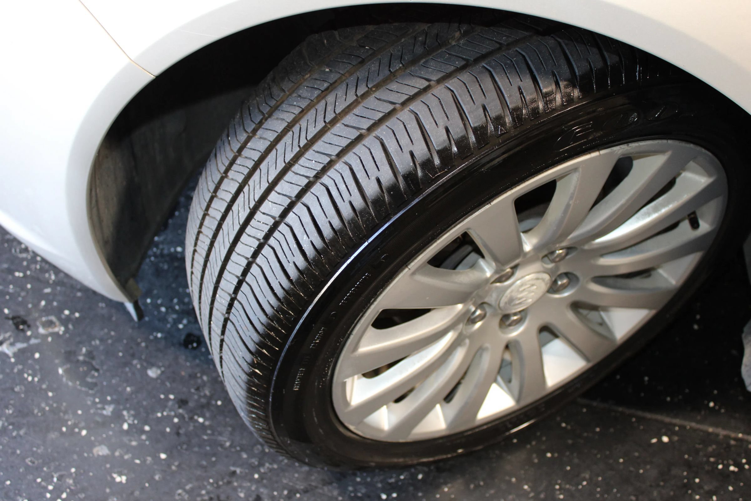 Used 2012 Buick Regal Leather FWD image 28